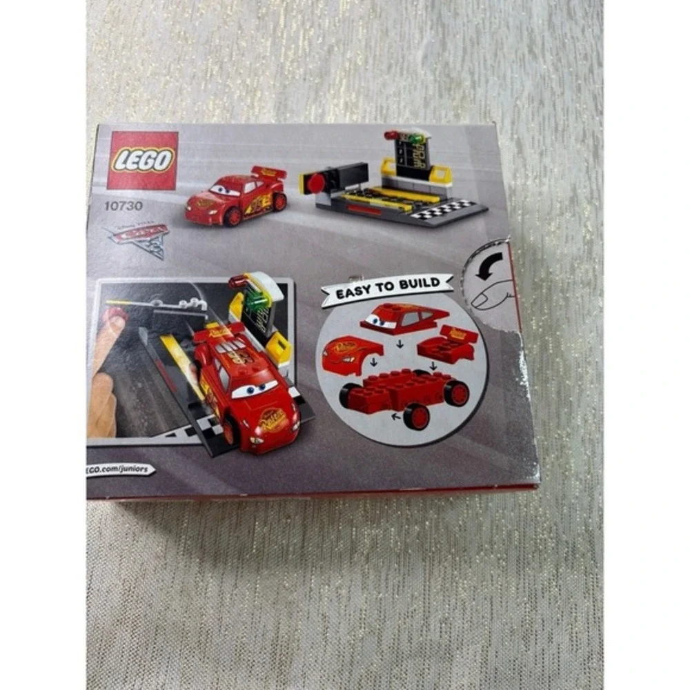 LEGO Juniors Lightning McQueen Speed‎ Launcher set (10730)